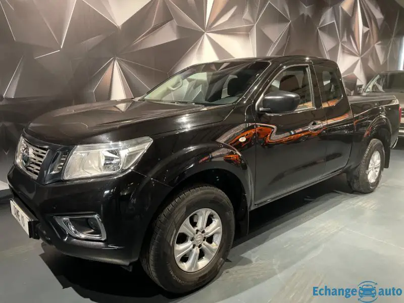 NISSAN NAVARA