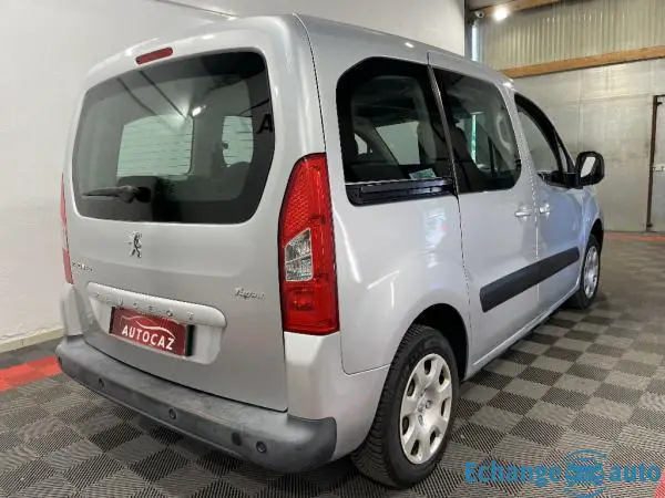 PEUGEOT PARTNER TEPEE 1.6 HDi 90ch Confort