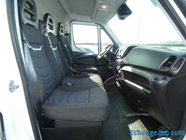 IVECO DAILY FOURGON 35 S14 V12