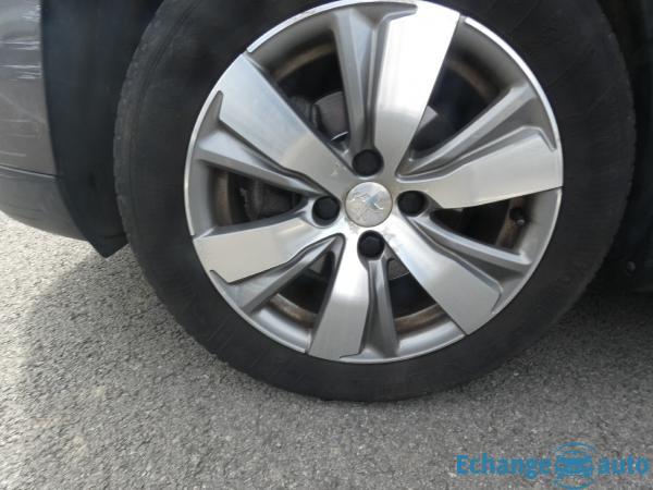 PEUGEOT 2008 1.2 PureTech 110ch SetS EAT6 Allure