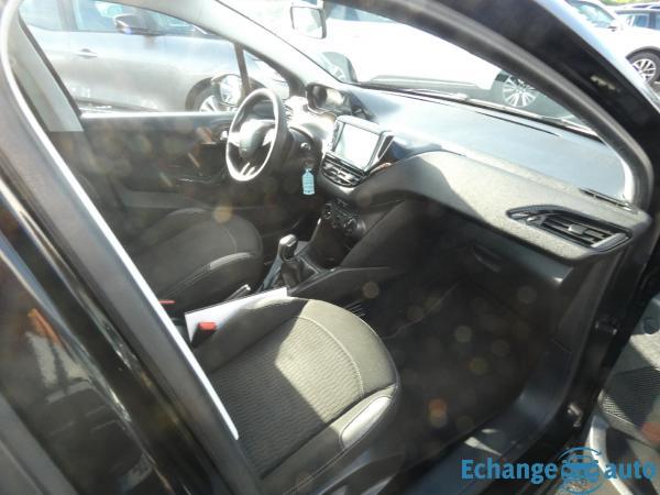 PEUGEOT 208 1.6 BlueHDi 100ch BVM5 Style