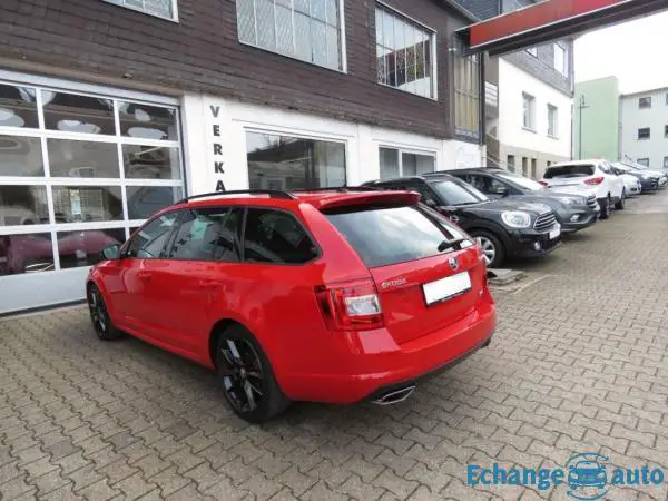 SKODA OCTAVIA COMBI Octavia Combi 2.0 TSI 220 ch DSG6 RS