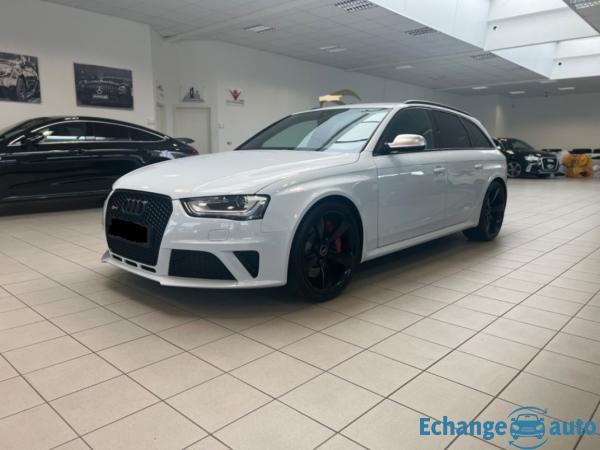 AUDI RS4 AVANT RS4 Avant V8 4.2 FSI 450 Quattro 