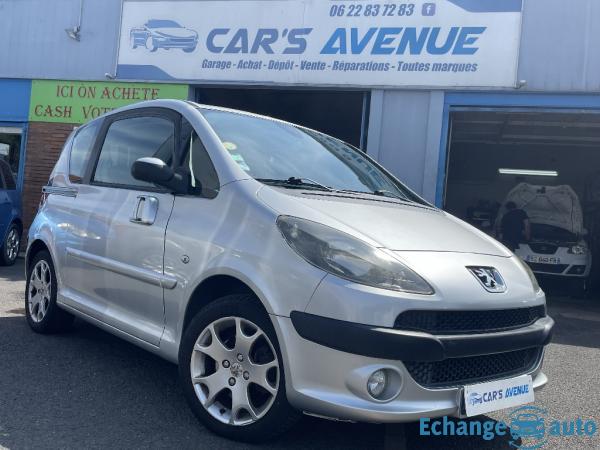 PEUGEOT 1007 1.6 HDi 16V 110ch FAP BLUE LION Sporty Pack