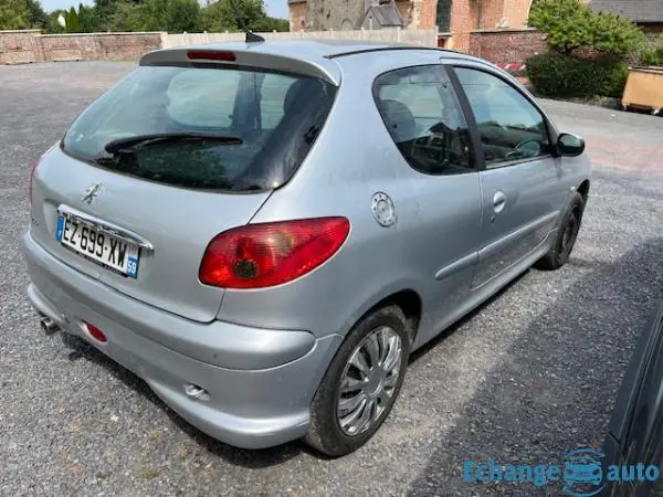 PEUGEOT 206 1.4e 75ch XBOX 360