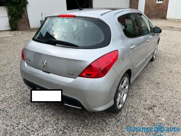 PEUGEOT 308 2.0 HDi 163ch FAP Féline A