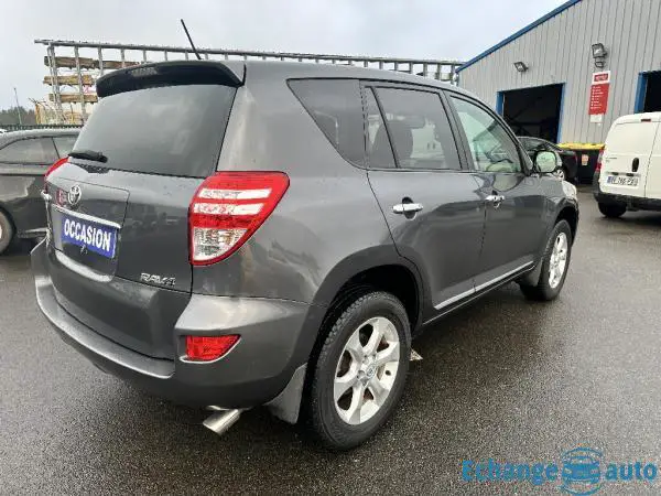 TOYOTA RAV4 2.2 L 150 D-4D 2WD Lounge 