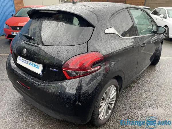 PEUGEOT 208 1.6 BlueHDi 100ch BVM5 Allure