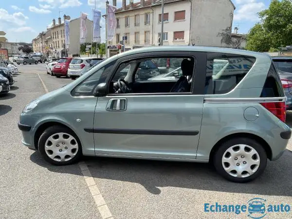 PEUGEOT 1007 1.4e Dolce