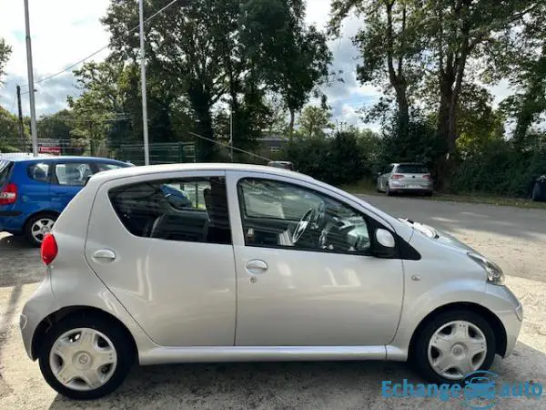 TOYOTA AYGO Aygo 1.4 D 54CH Up CONFORT 5P