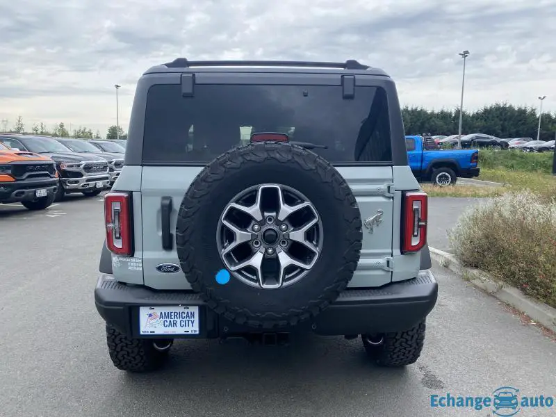 FORD BRONCO