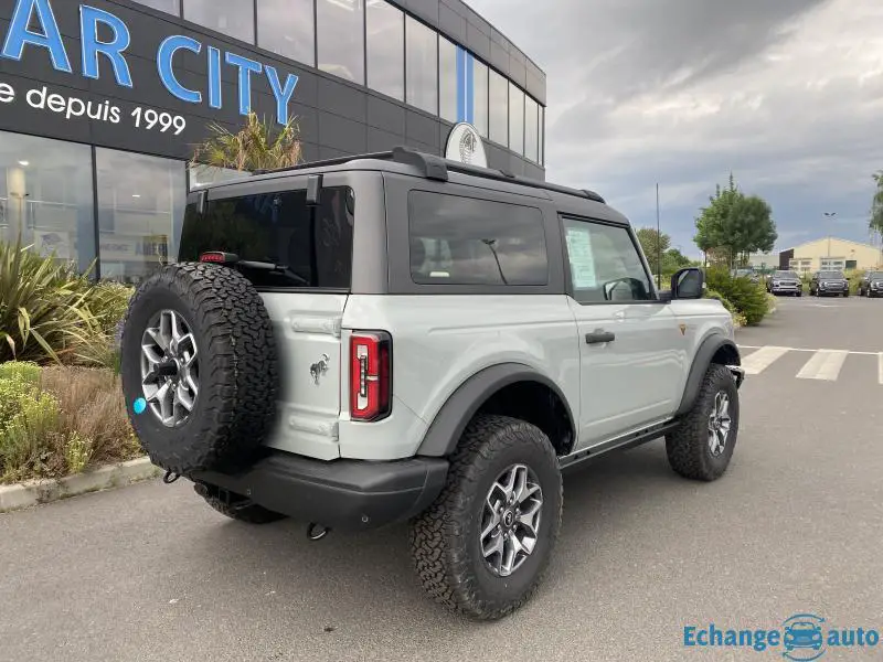 FORD BRONCO