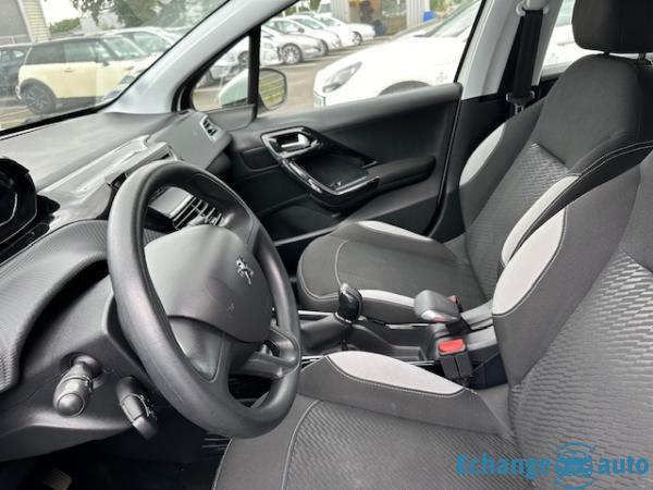 PEUGEOT 2008 1.2 VTi 82ch BVM5 Access