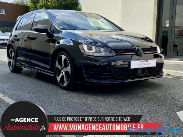 Volkswagen GOLF VII GTI 2.0-220