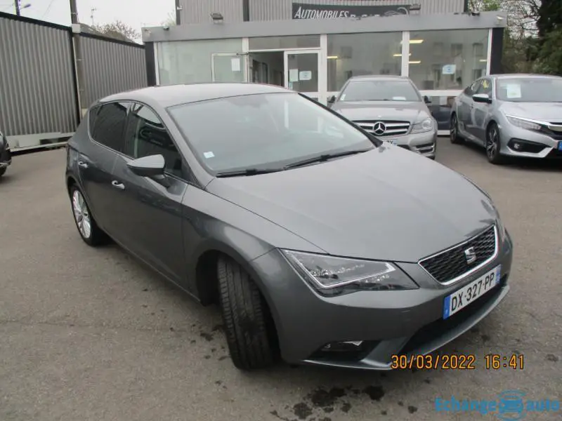 SEAT LEON