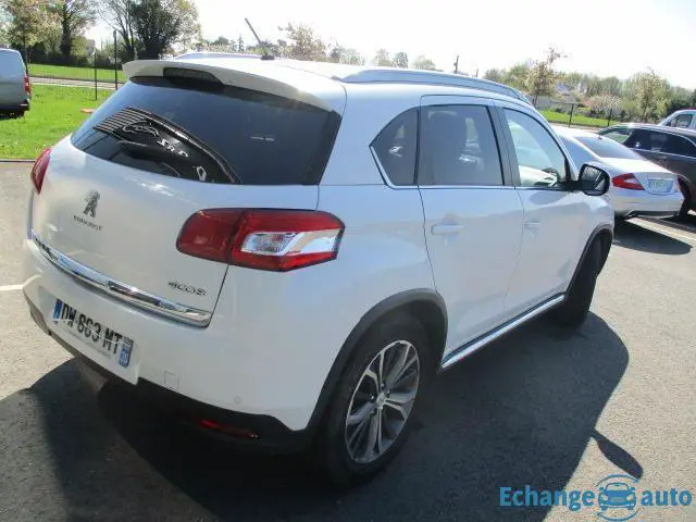 PEUGEOT 4008