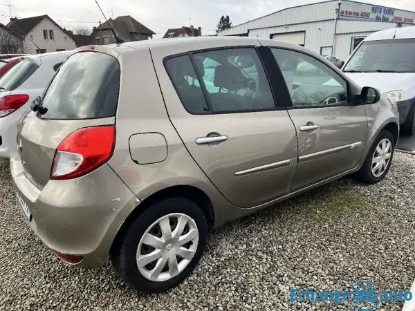 RENAULT CLIO III 1.5 DCI 70 Dynamique