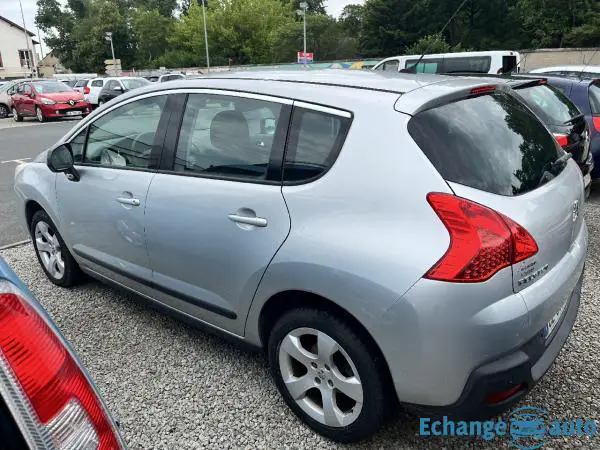 PEUGEOT 3008 1.6 HDI 112 Active