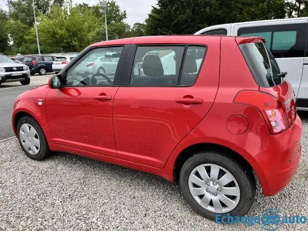 SUZUKI SWIFT 1.3 DDiS 75 GLX