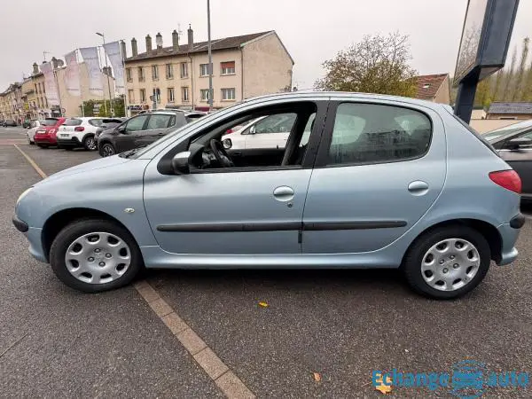 PEUGEOT 206 1.4 HDi X Line