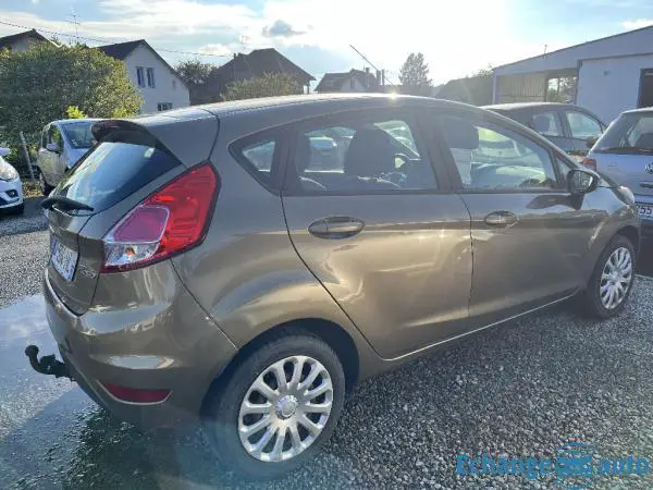 FORD FIESTA 1.25i 82ch Trend