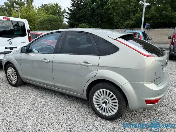 FORD FOCUS 1.6 Ti-VCT 115 Titanium