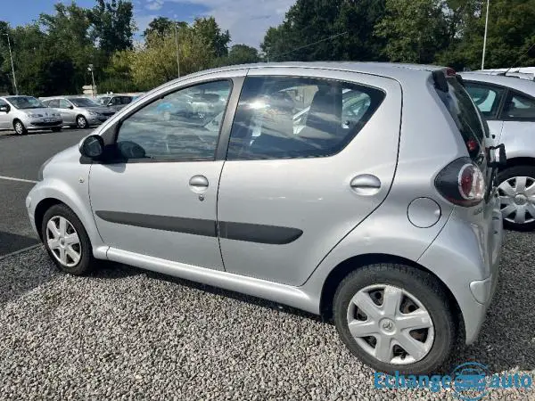 TOYOTA AYGO 1.0 VVT-i 68ch Confort