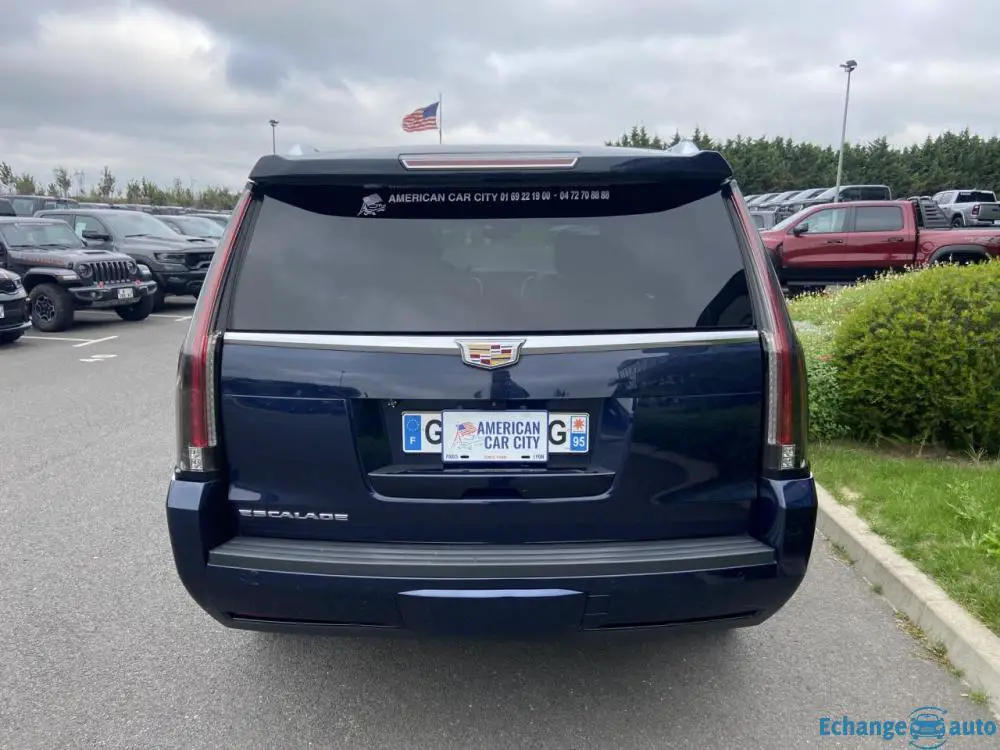 CADILLAC ESCALADE