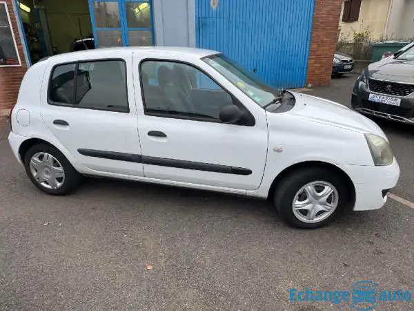 RENAULT CLIO 1.2 Campus