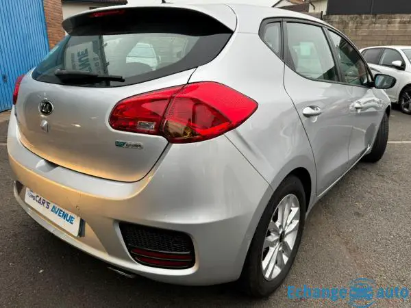 KIA CEE'D 1.6 CRDi 136 ch ISG Active