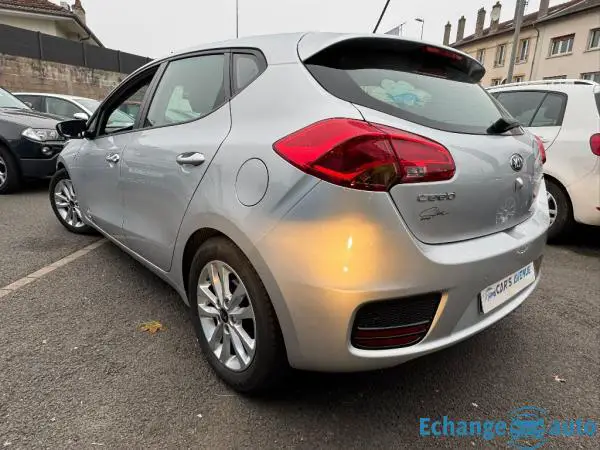 KIA CEE'D 1.6 CRDi 136 ch ISG Active