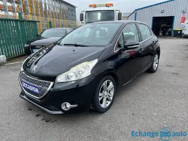 PEUGEOT 208 1.4 HDi 68ch BVM5 Allure