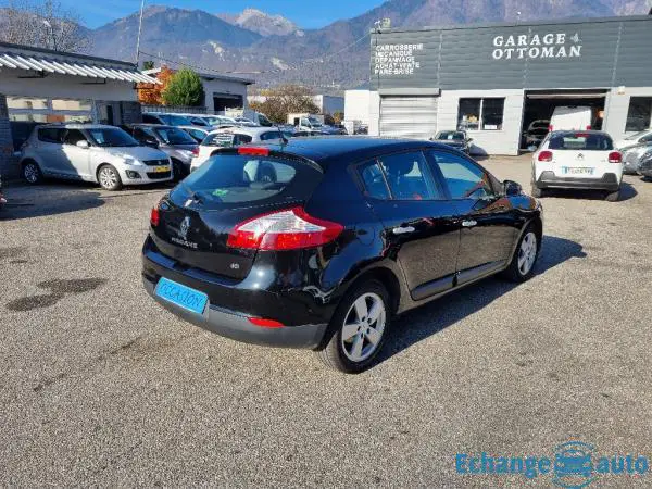 RENAULT MEGANE III dCi 130 Expression 122 000 kms