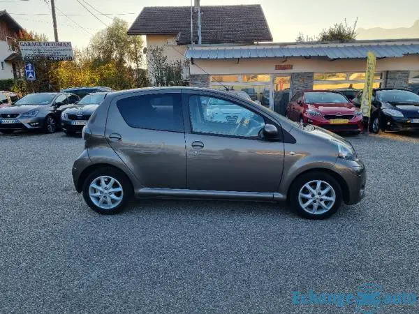 TOYOTA AYGO 1.0 VVT-i Active clim