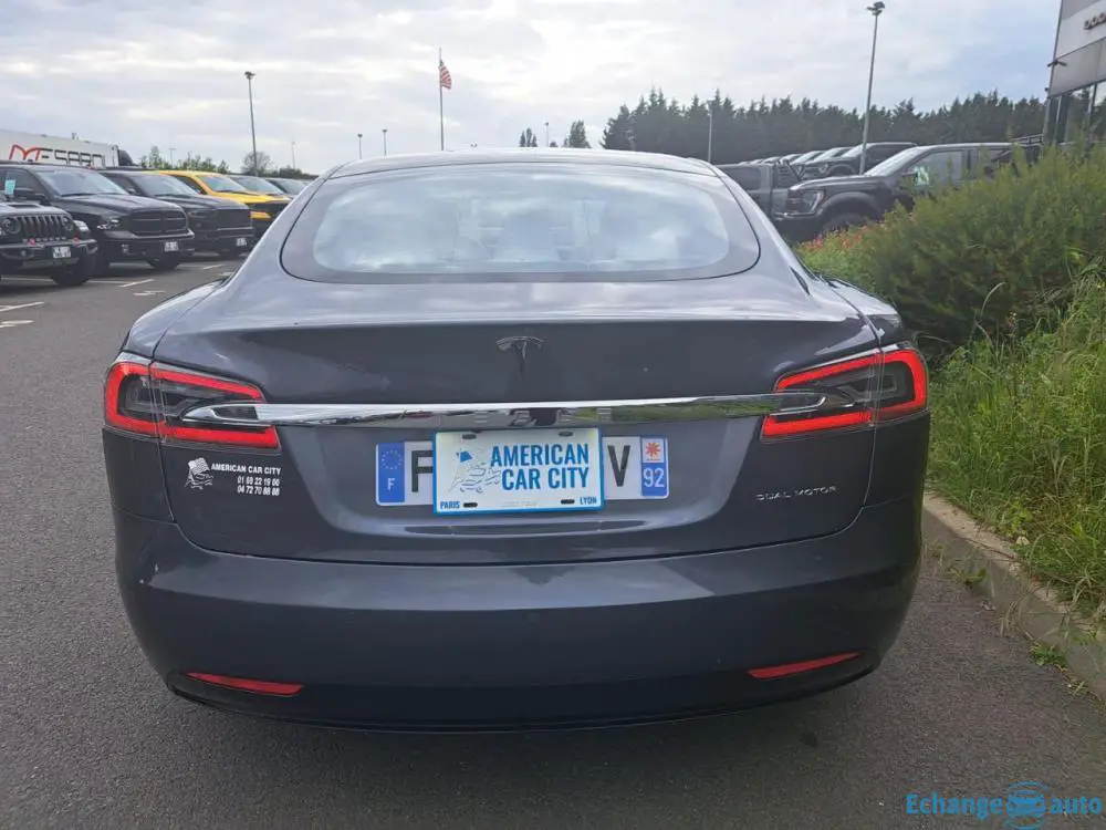 TESLA MODEL S