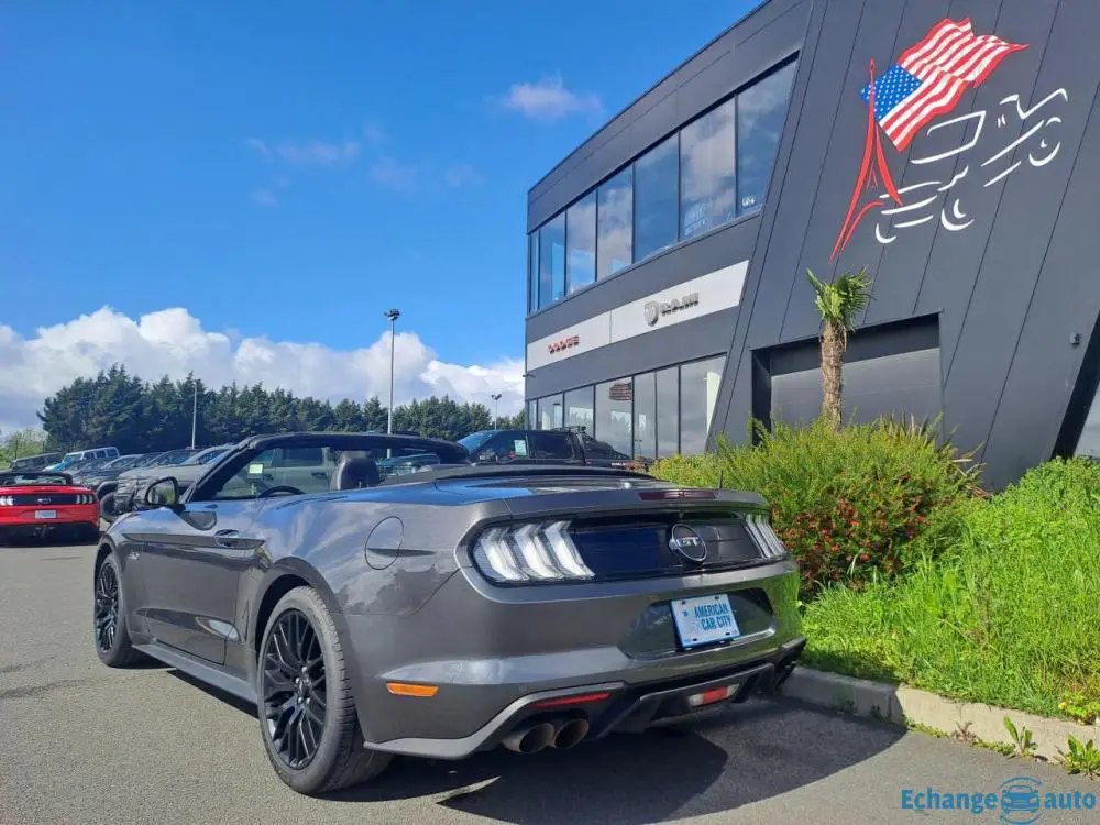 FORD MUSTANG