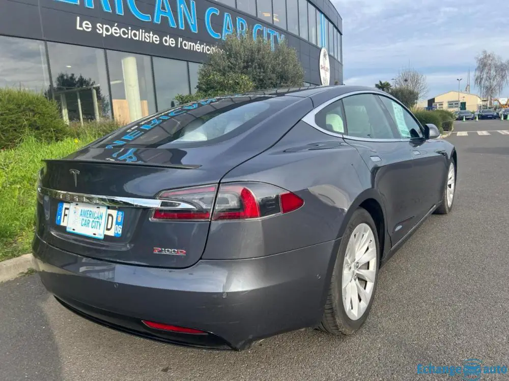 TESLA MODEL S