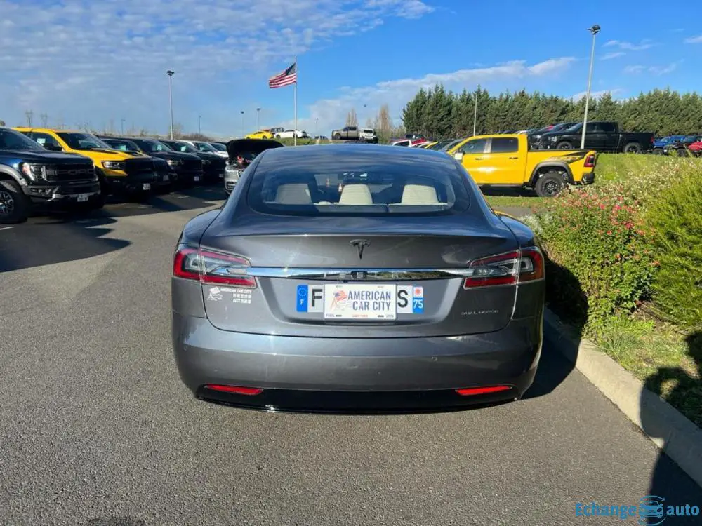 TESLA MODEL S