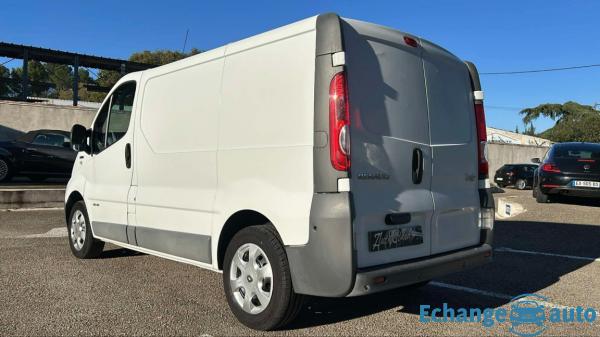 RENAULT TRAFIC FOURGON  2.0 DCI 115 L1H1 1000 KG Grand Confort Euro5