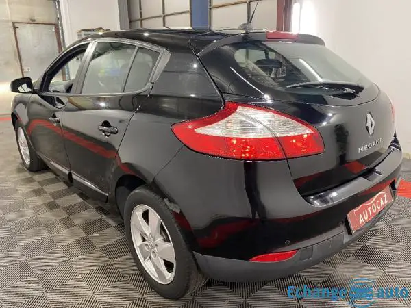 RENAULT MEGANE III  TCE 130 Energy eco2 Zen +2014