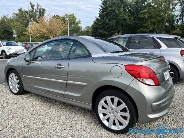 PEUGEOT 207 CC 1.6 HDI 112 Féline