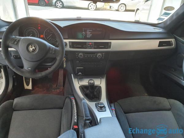 BMW Série 3 (E92) 325D 2.5L 197CV PACK M BLANC ALPINWEISS