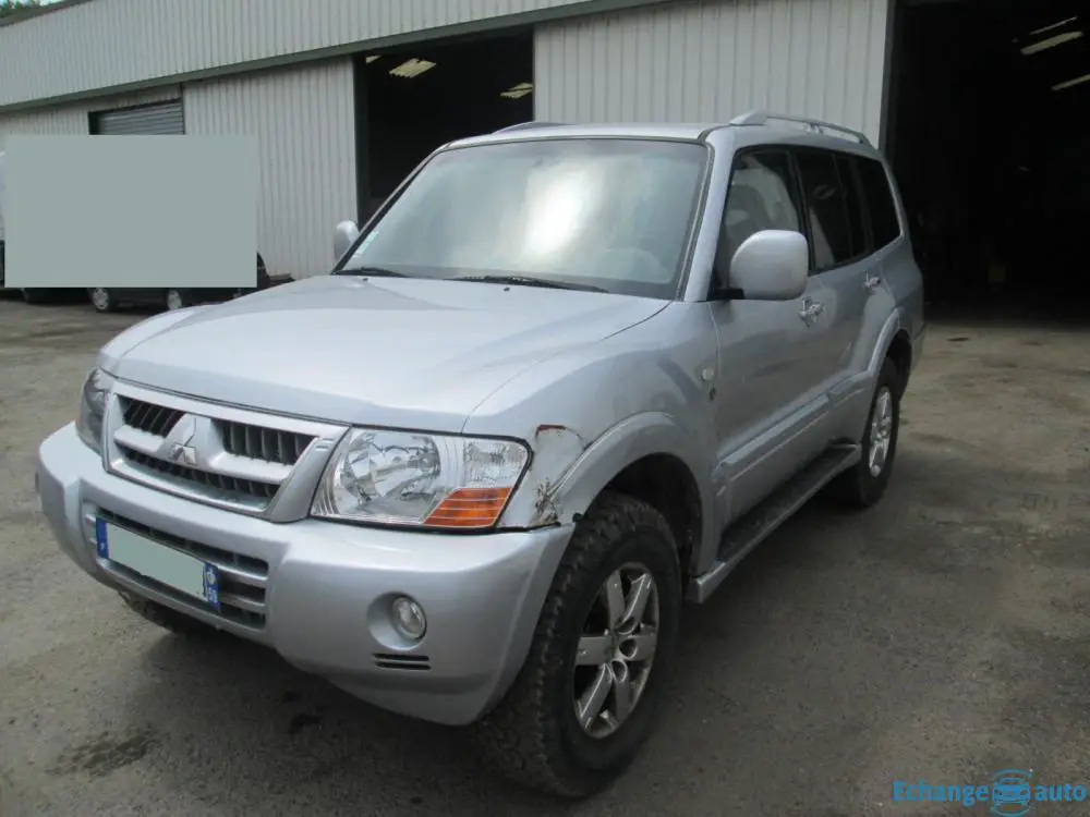 Mitsubishi pajero 2006 год