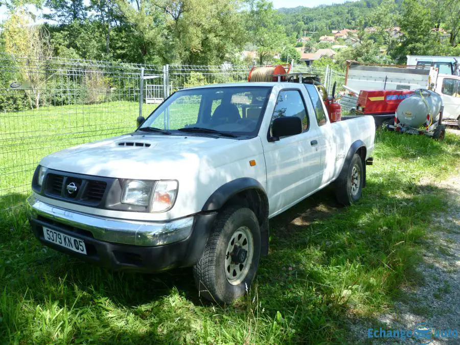 NISSAN NAVARA PICK UP